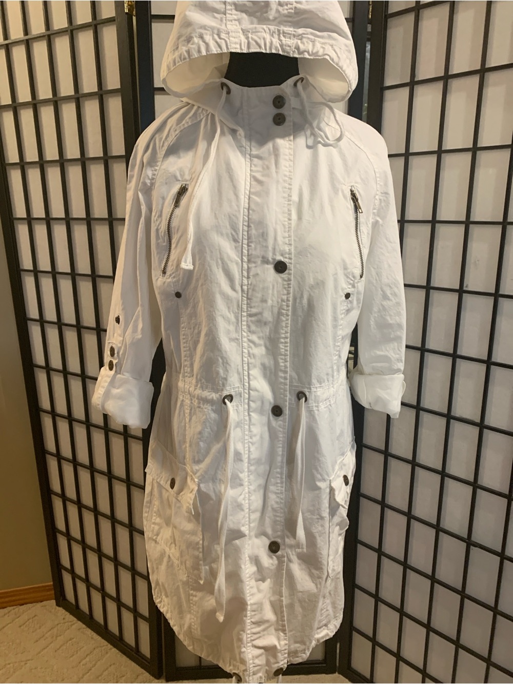 Lightweight White Hooded Anorak Jacket